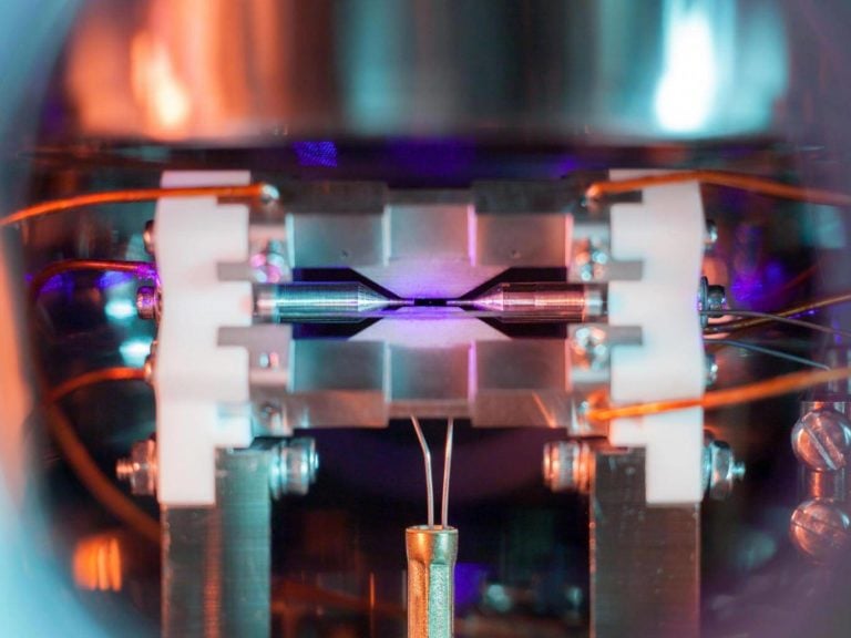 Picture Of A Single Atom Wins Top Prize In Science Photo Contest