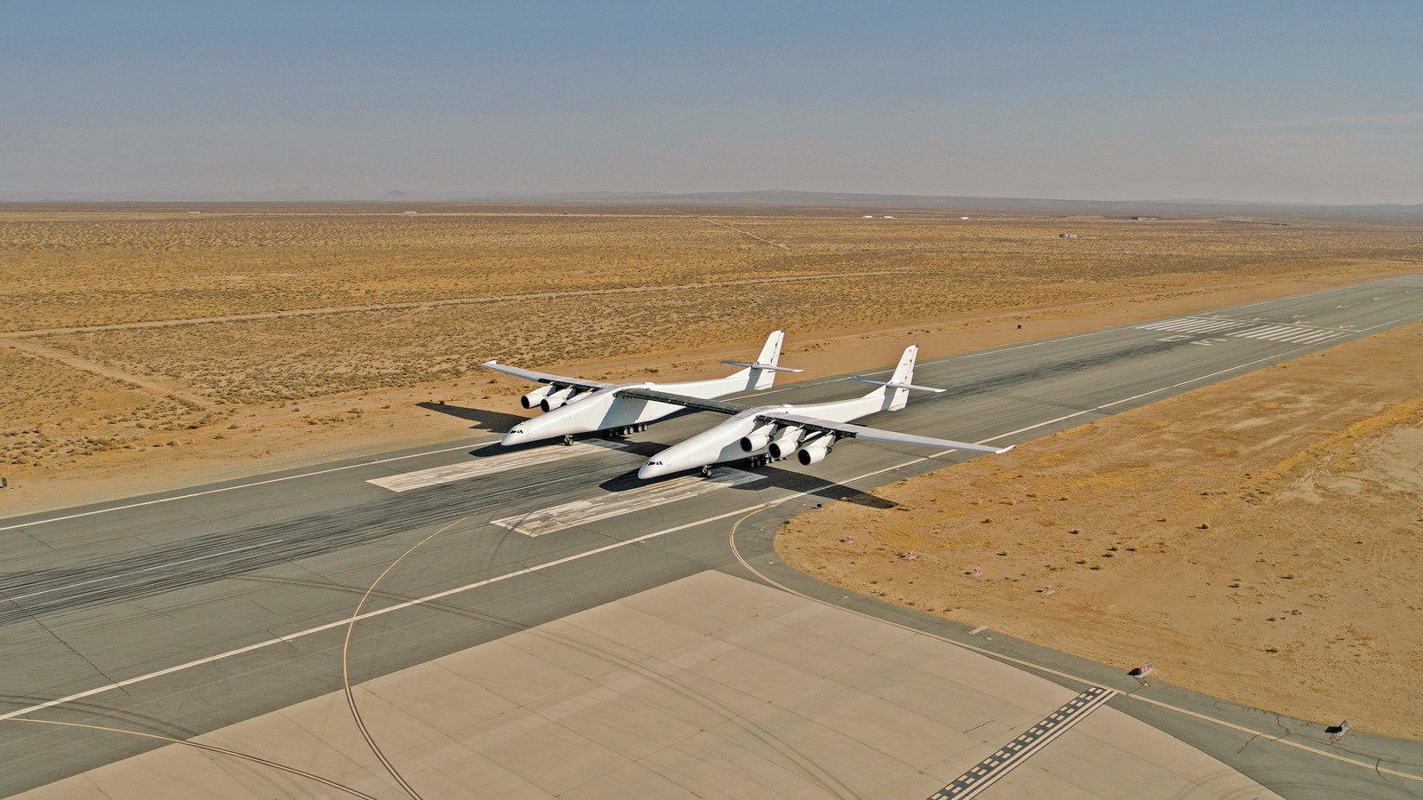 Stratolaunch aircraft