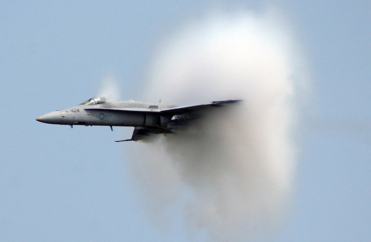 supersonic nasa jet