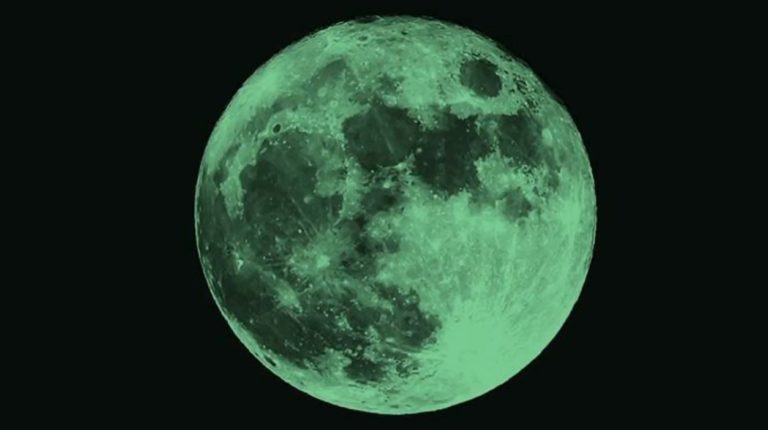 The ‘Green Moon’ Hoax Is Back After Two Years