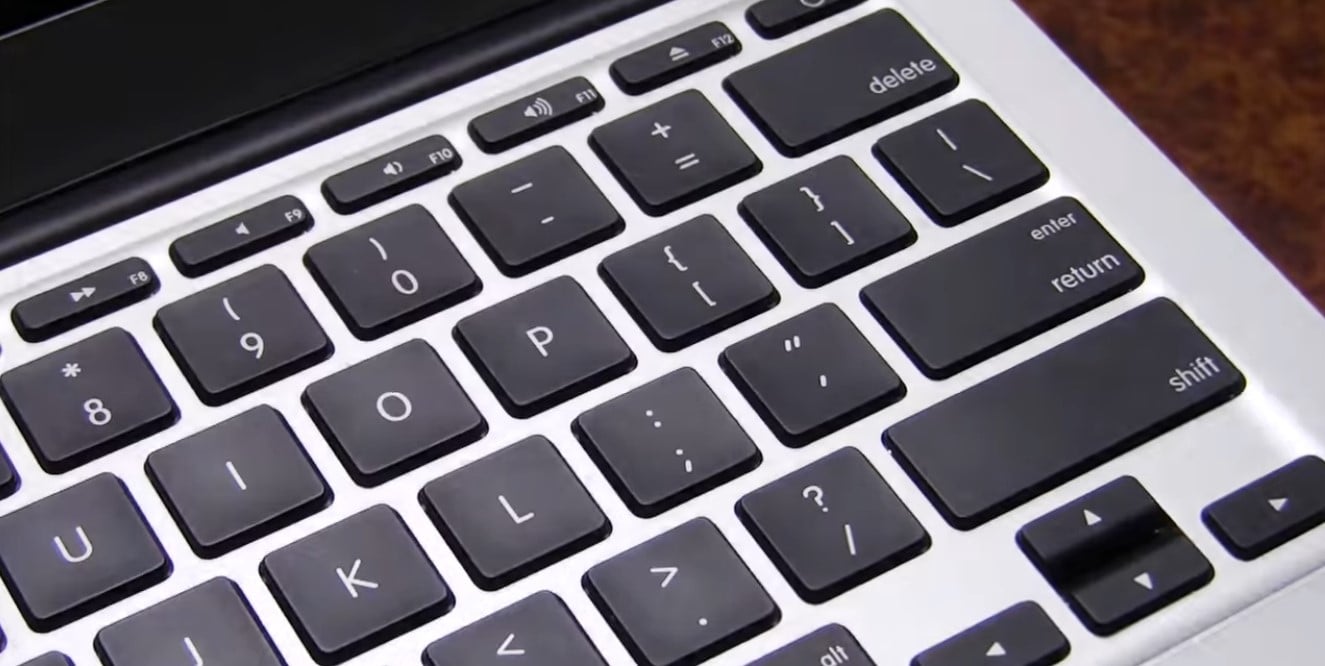 macbook sticky keyboard keys