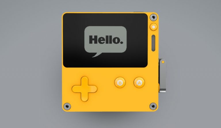 Playdate, A Pocket-Size Game Console With Hand Crank Looks Adorable