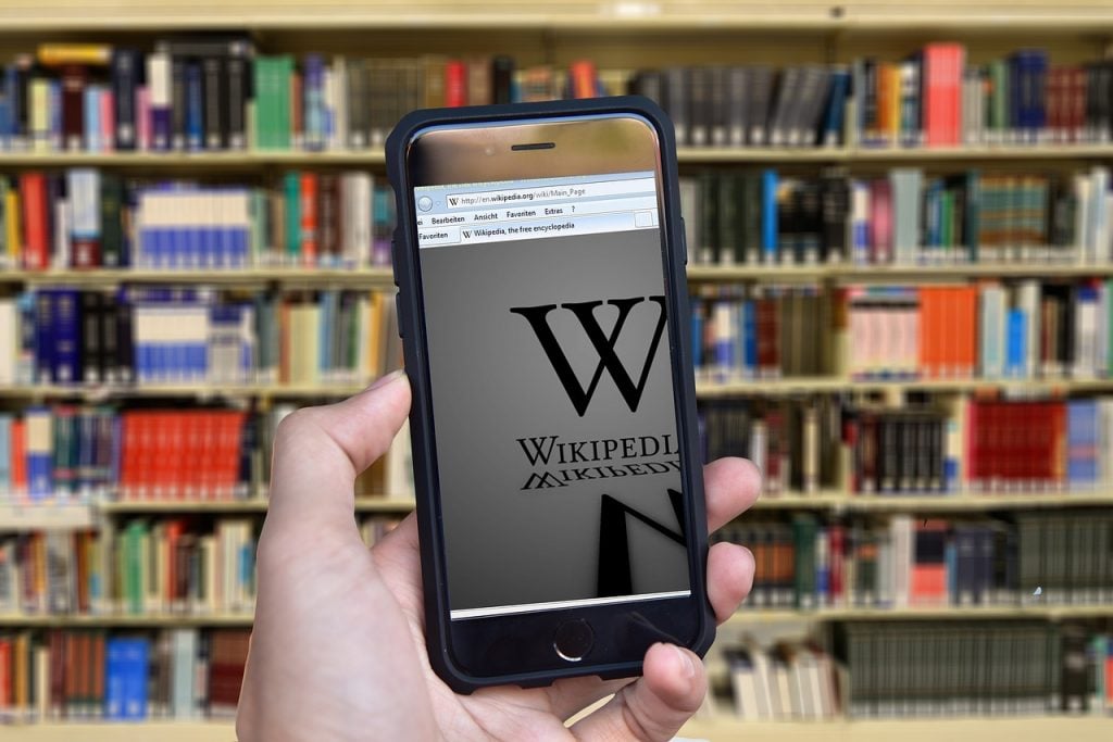 China bans Wikipedia