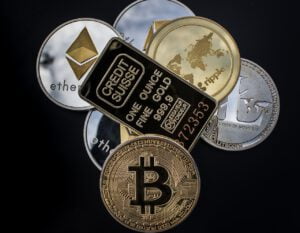 gold Bitcoin Altcoins