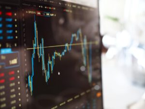 Pullbacks chevron top stock holdings of Andrew Hahn