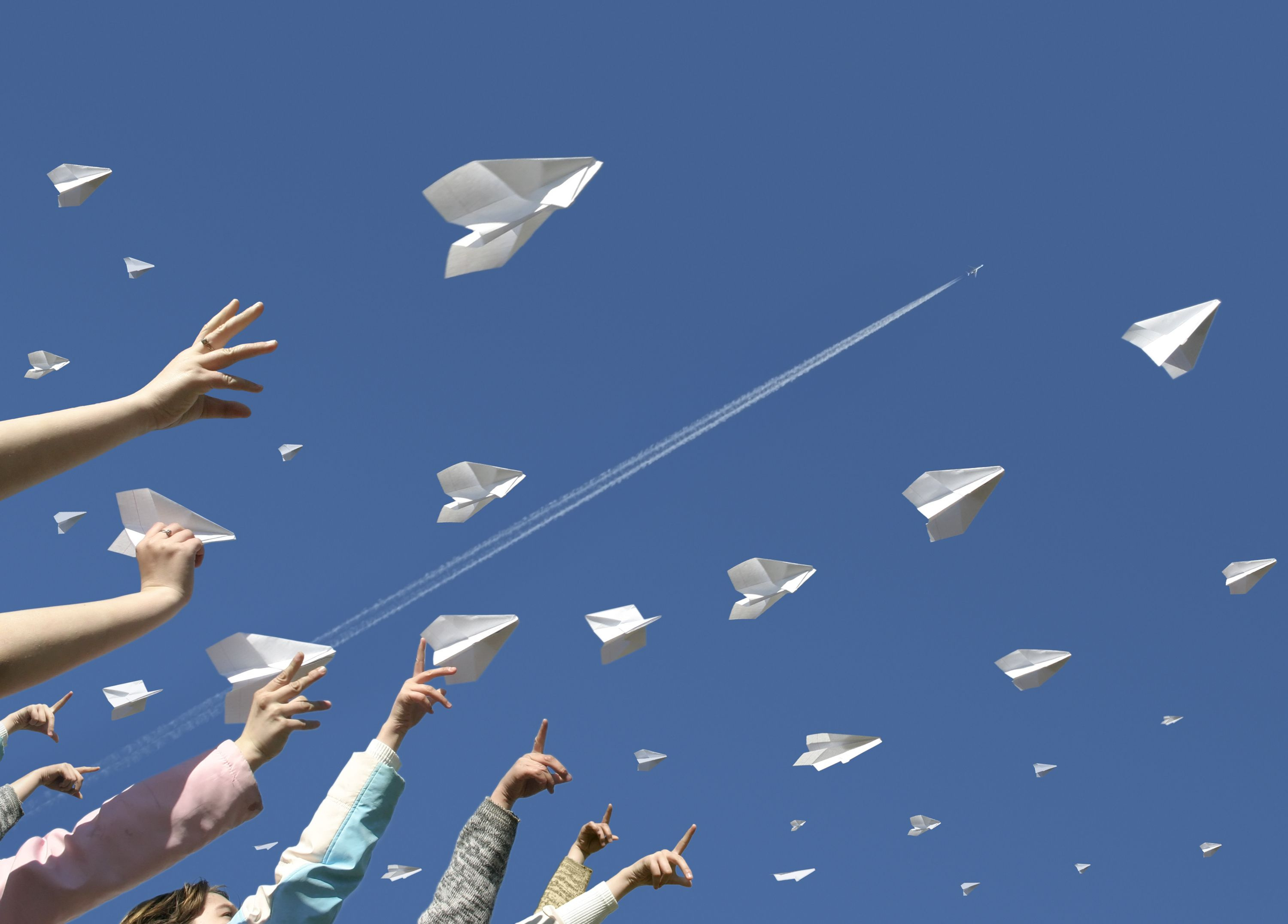 crypto projects launches, paper airplanes