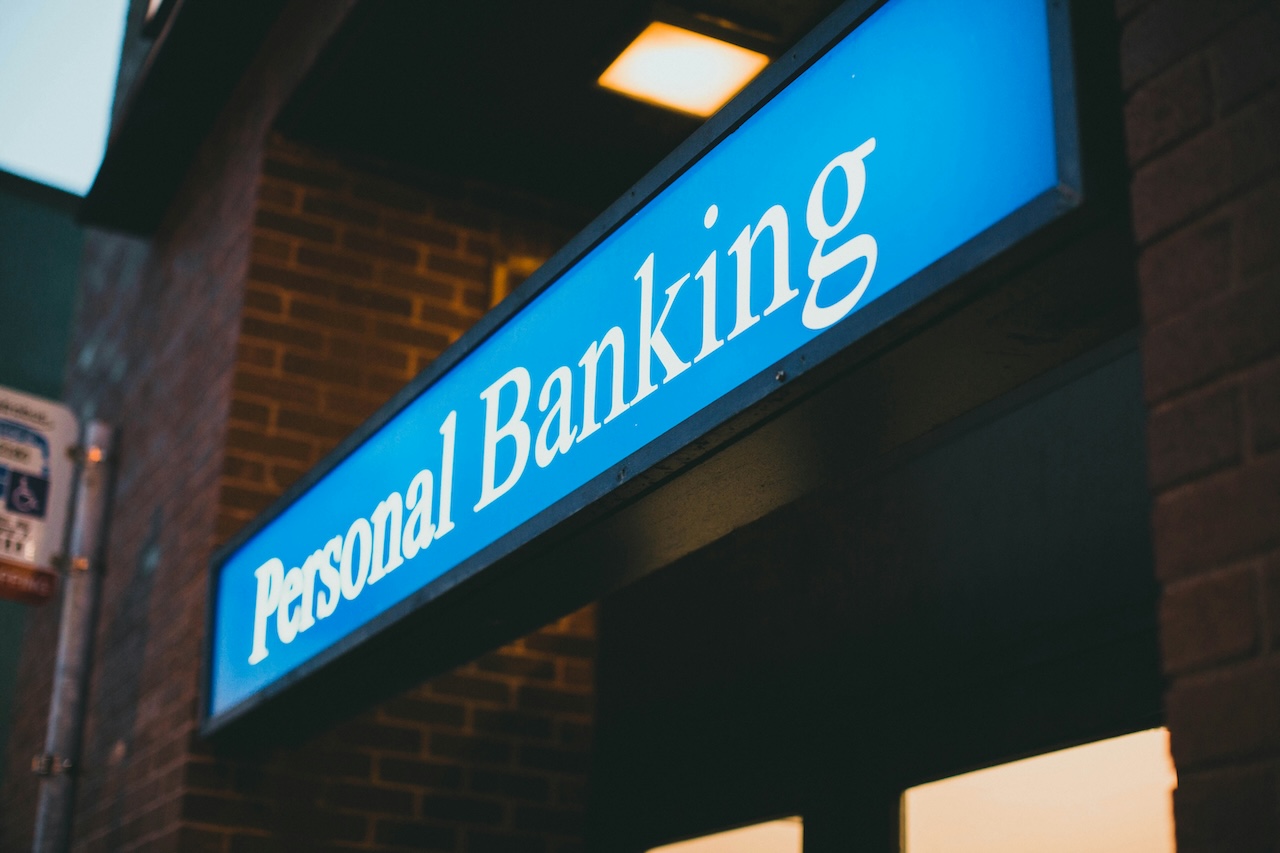 A photo of a bank
